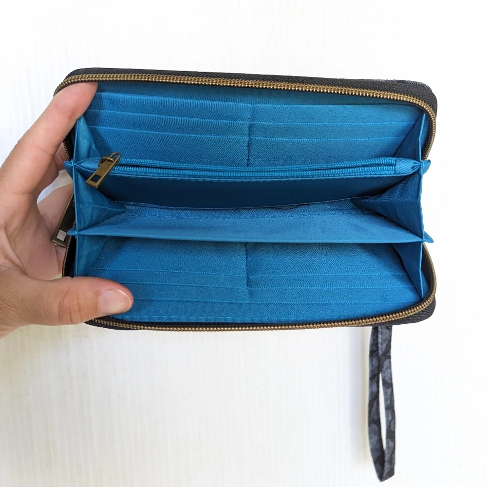 TRAVELON blue canvas wallet clutch wristlet